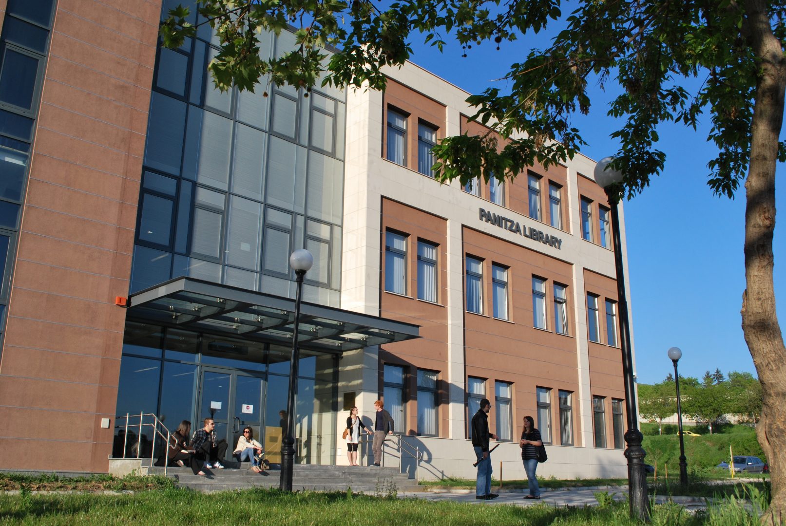 AUBG Panitza Library. Photo from https://www.aubg.edu/