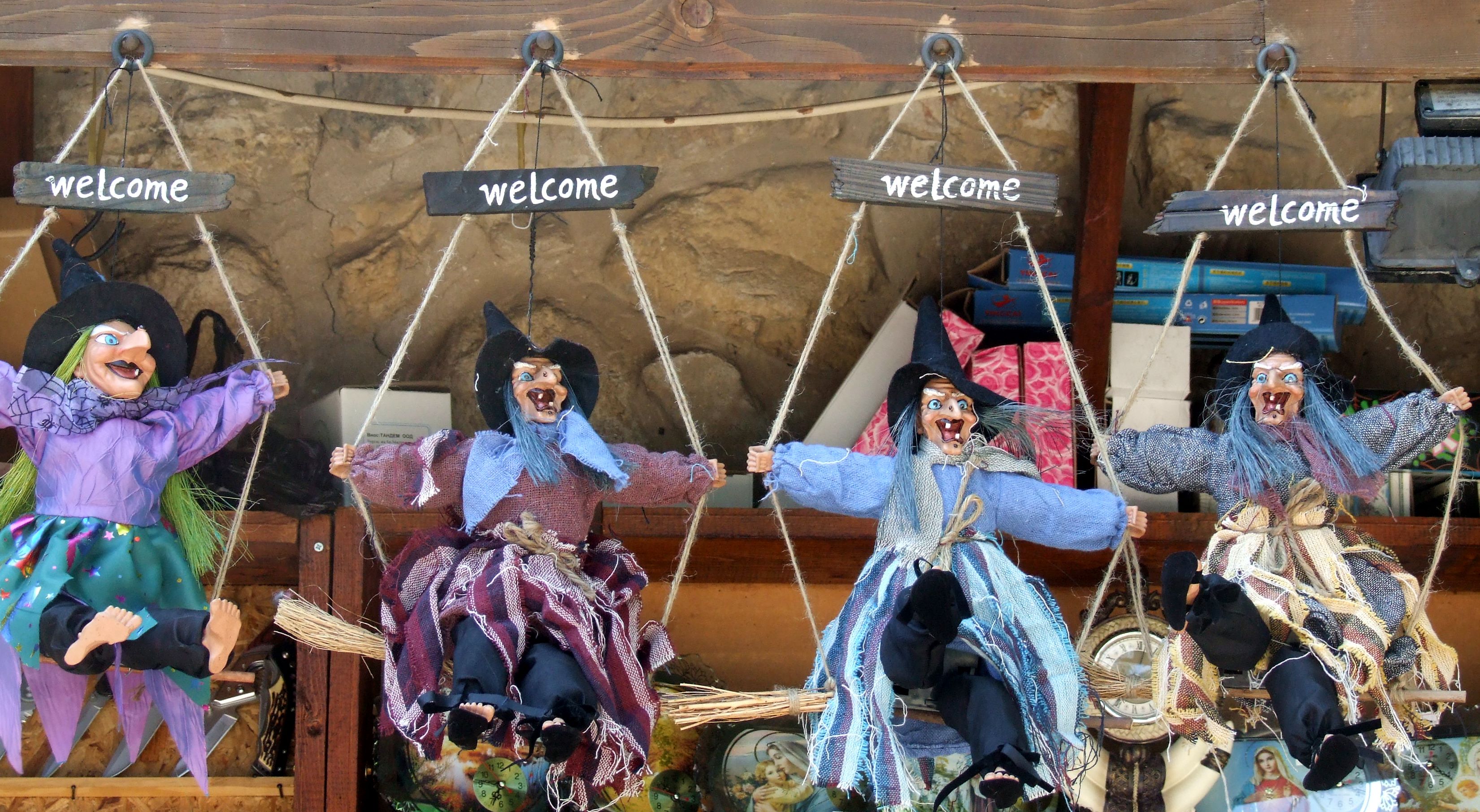 Halloween Decorations in Bulgaria, 2007. Photo credit: Vanda/ flickr.com