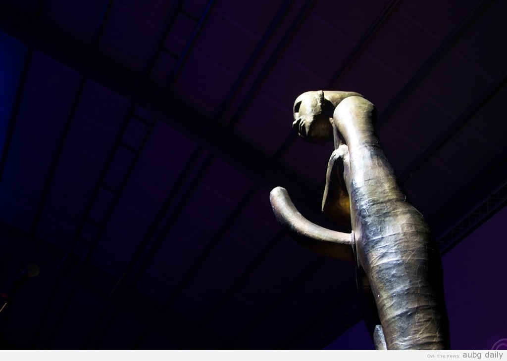Dickie Statue at the Award Ceremony, photo by Nicola Smilenov for AUBG Daily